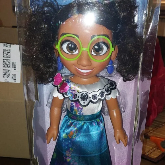 Disney Encanto Mirabel - 14 Inch Articulated Fashion Doll with Glasses & Shoes - Picture 5 of 7